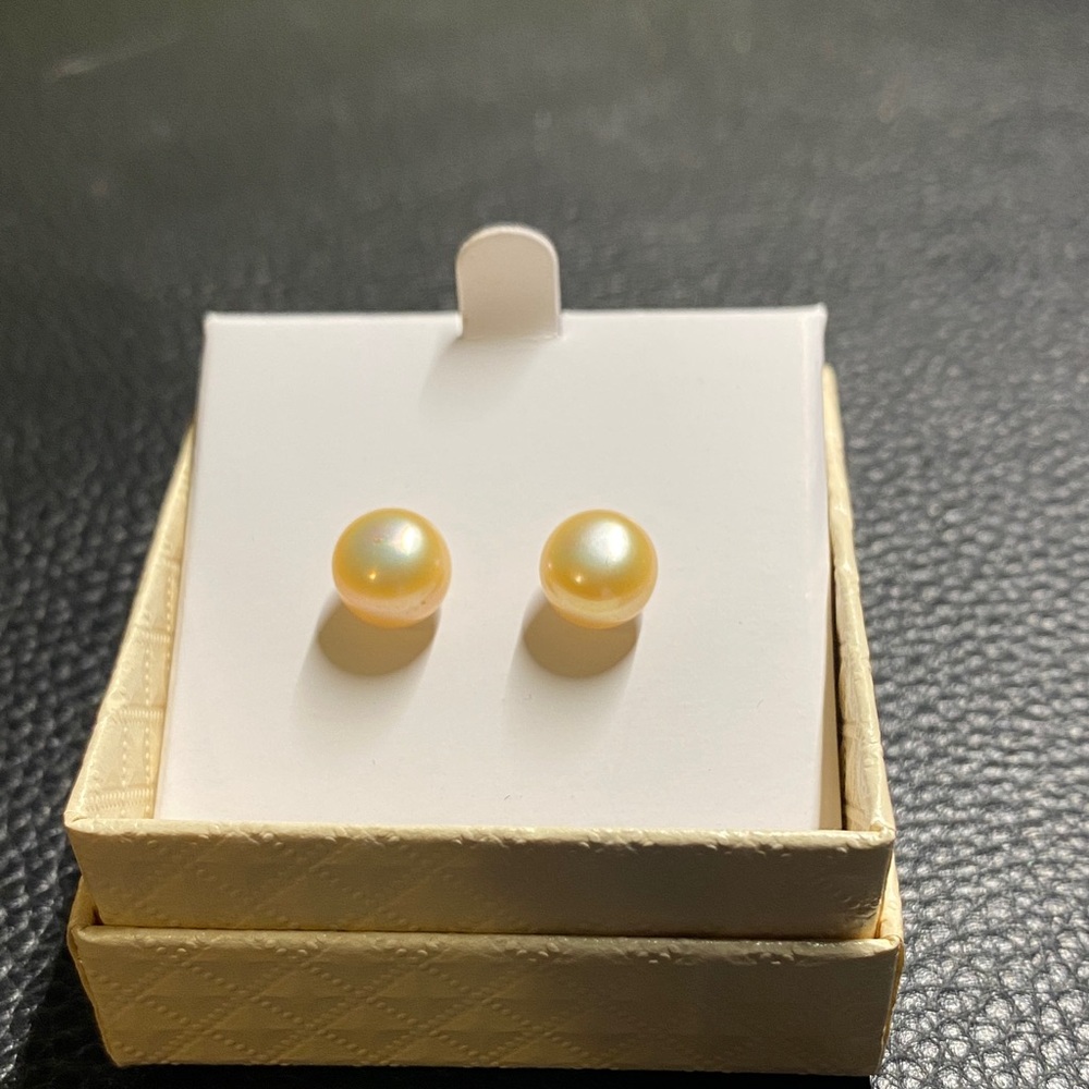 Elegant Cream/Yellow Pearl Stud Earrings